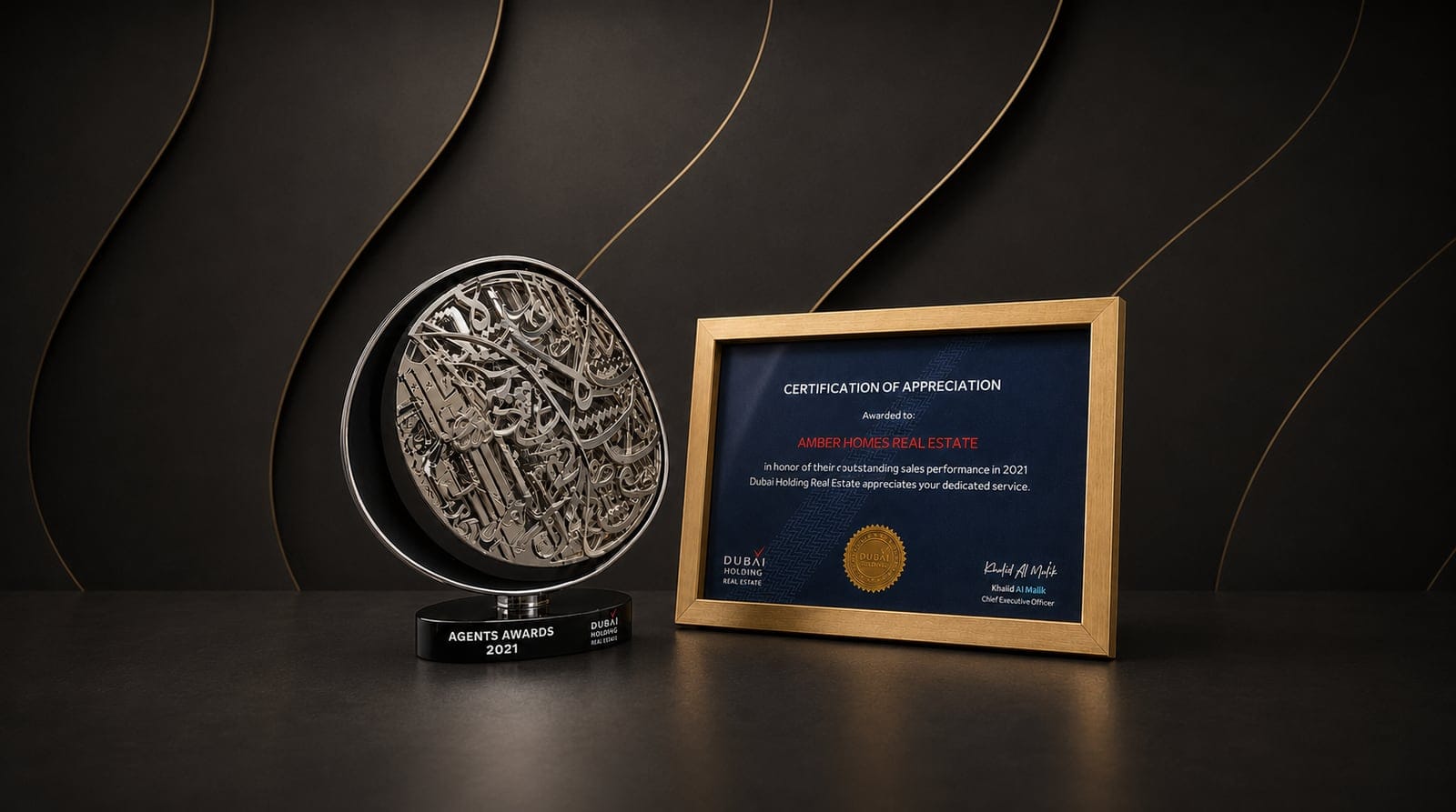 Platinum Agency 2022 award to Amber Homes Real Estate, led by Founder and Managing Director Ambreen Qureshi — Meraas - Nakheel & Dubai Holding